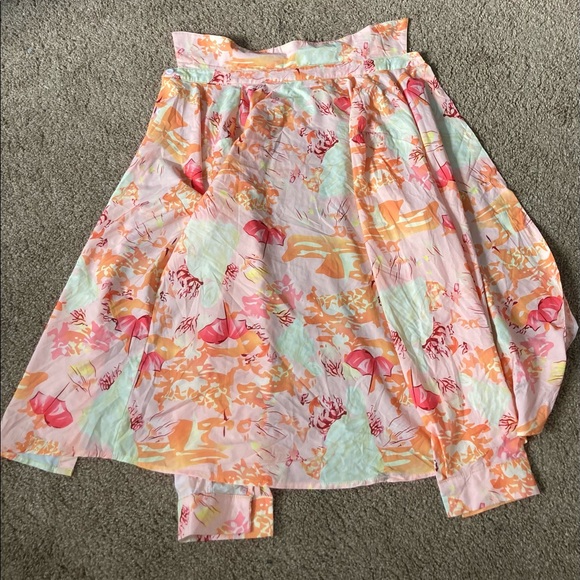 Patterened Orange Blouse - Picture 2 of 2